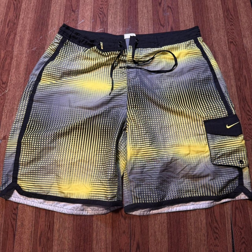 Nike Black Yellow Vintage Retro Sportswear Running Swim Shirts XL
